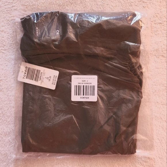 ❤️NWT VINTAGE TORRID LEGGING - FULL LENGTH - RUCHED BACK LIQUID - PLUS SIZE - Picture 8 of 12